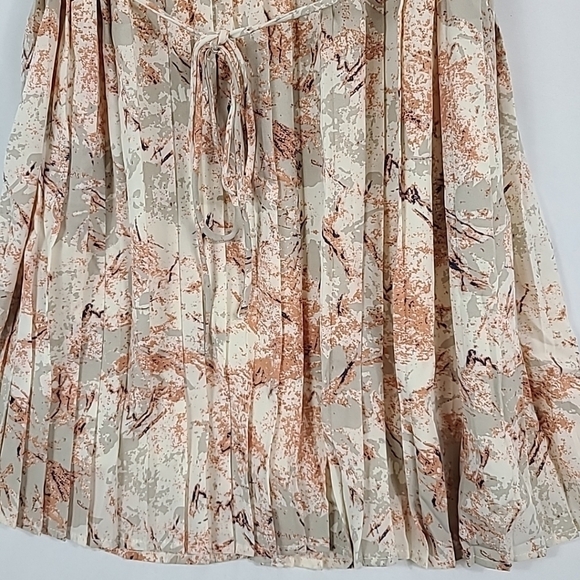 NEW Entro Women's Alexa Pleated Mini Cream Coral Floral Dress Tie at Waist Sz S - Picture 4 of 8